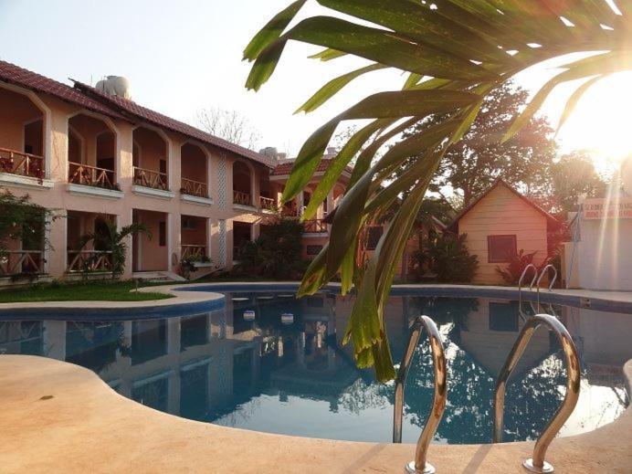 Hotel Calakmul Xpujil Exterior photo